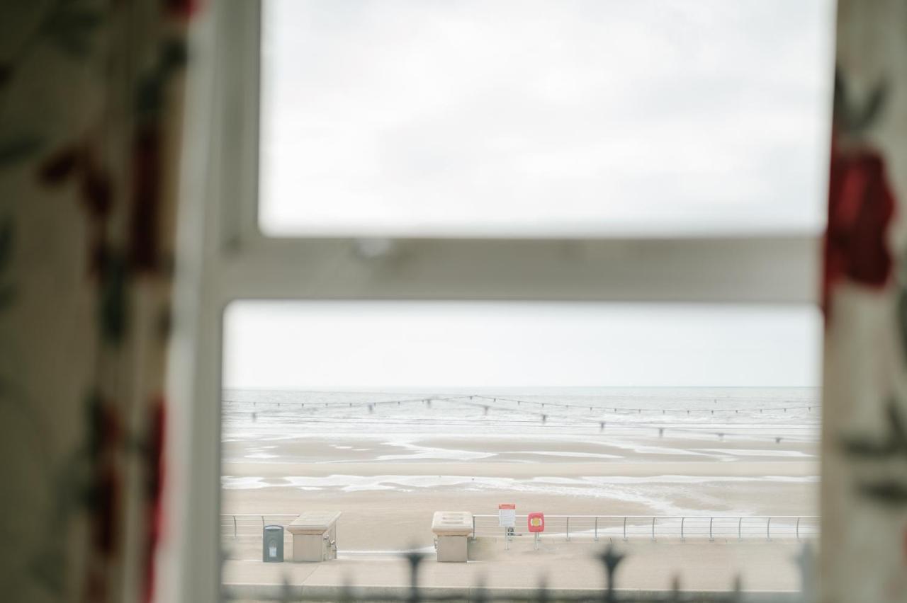 The Chimes On The Sea Acomodação com café da manhã Blackpool Exterior foto
